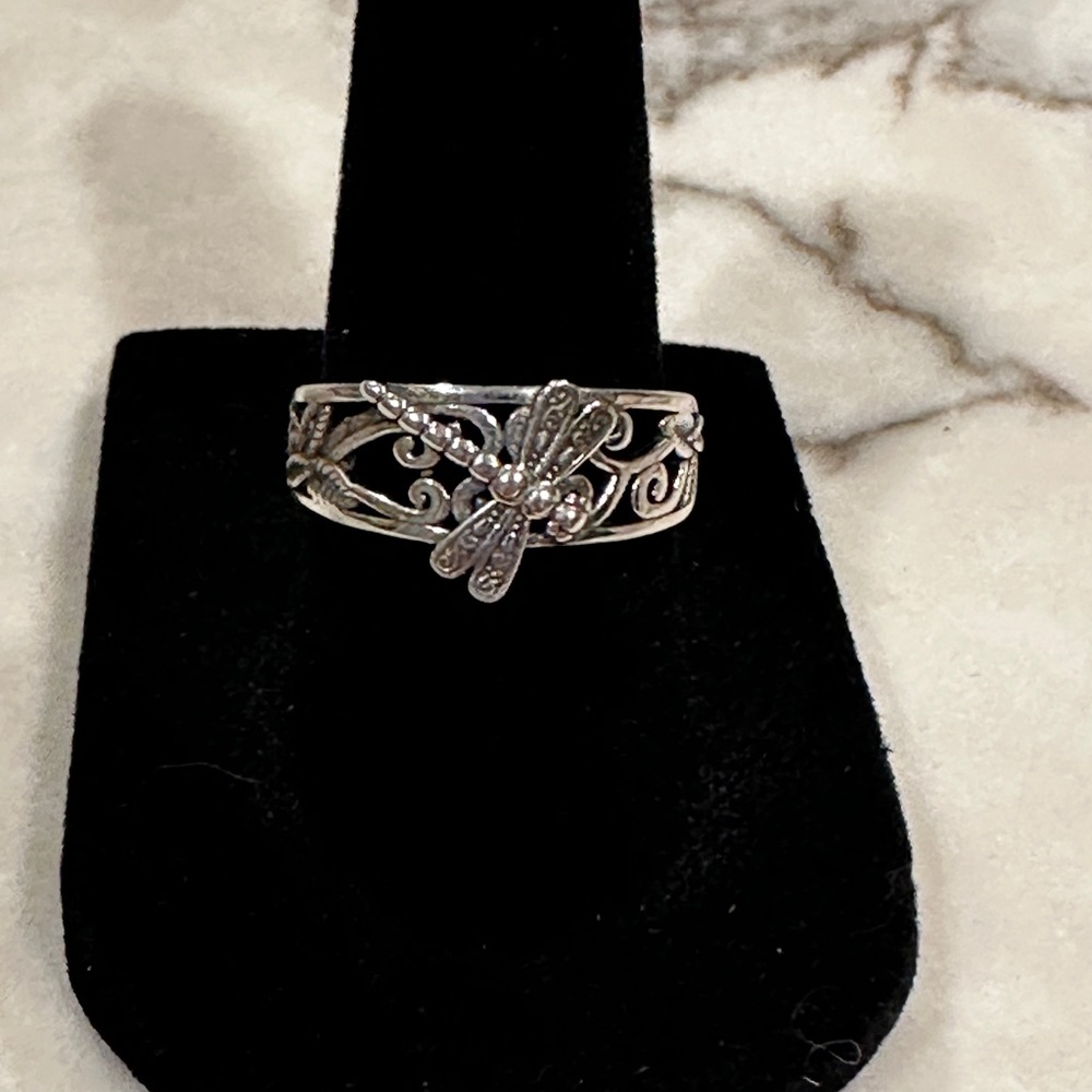 Elegant Sterling Silver Dragonfly Ring